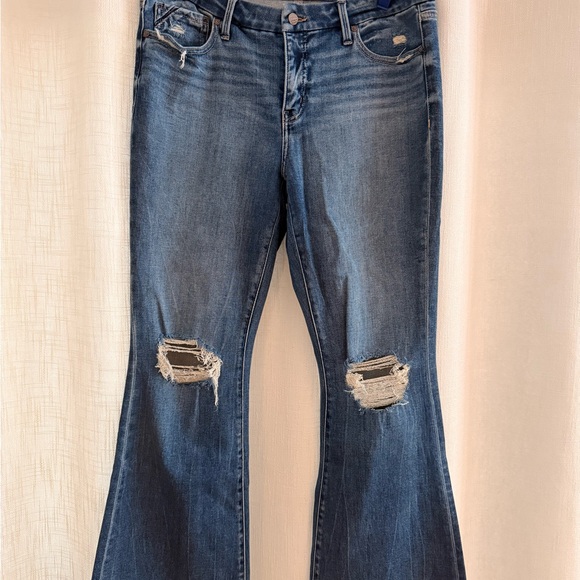 Buckle Distressed Flare Jeans - Picture 4 of 10